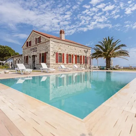 Lavantali Konak Restoran Hotel