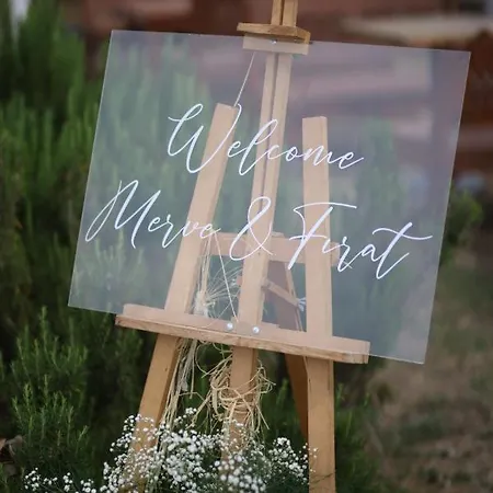 Lavantali Konak Restoran Hotel Seferihisar