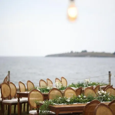 Lavantali Konak Restoran Hotel *