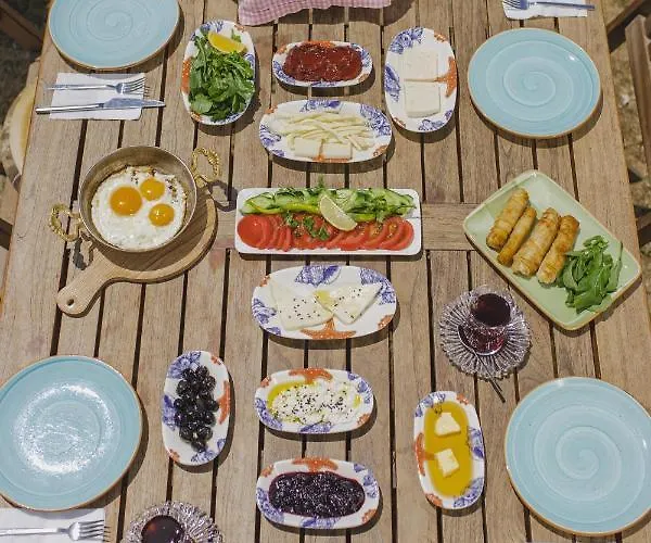 Lavantali Konak Restoran فندق *