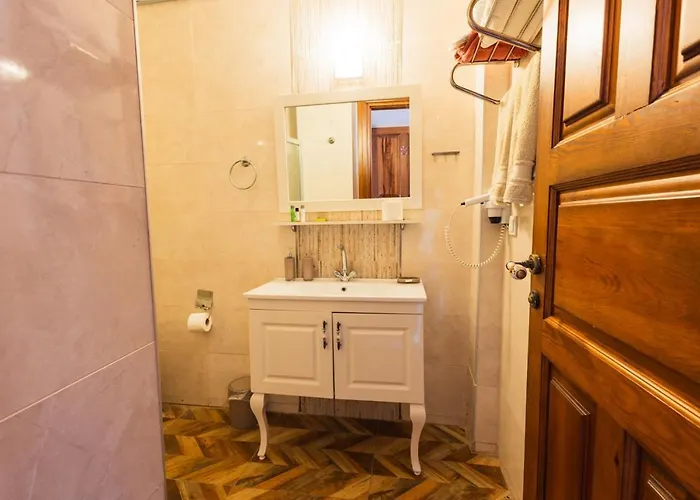 Lavantali Konak Restoran فندق سفيريهيسار