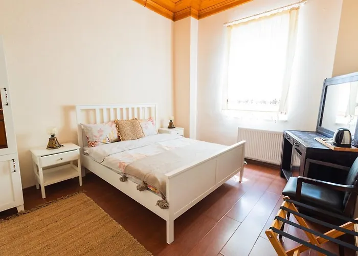 Lavantali Konak Restoran * سفيريهيسار